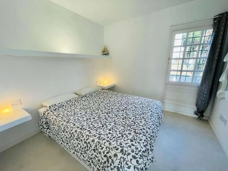Las Mimosas Flat Tías Spagna